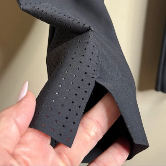 Athleta stellar pant size small in Black - Picture 2 of 9